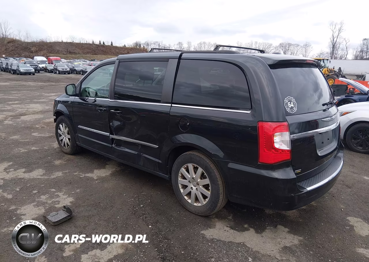 2016 Chrysler Town & Country Touring VIN:2C4RC1BG5GR293005 - 3