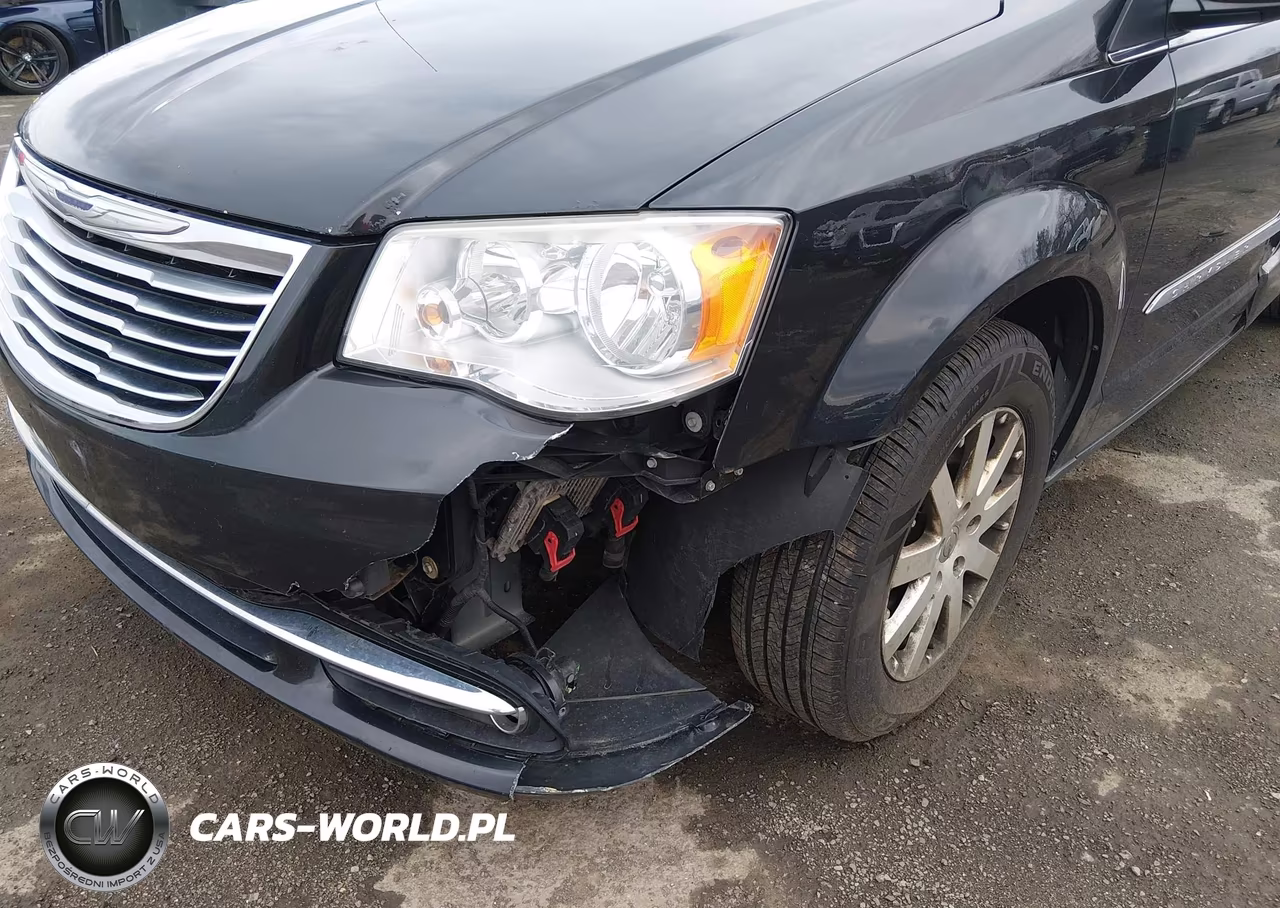 2016 Chrysler Town & Country Touring VIN:2C4RC1BG5GR293005 - 6