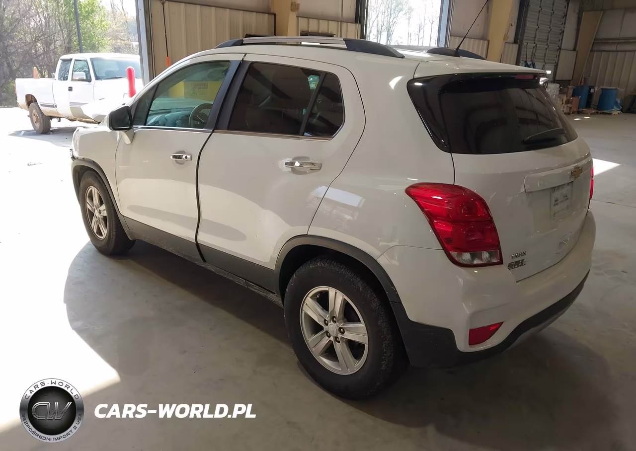 2020 Chevrolet Trax Fwd Lt VIN:3GNCJLSB1LL300655 - 3