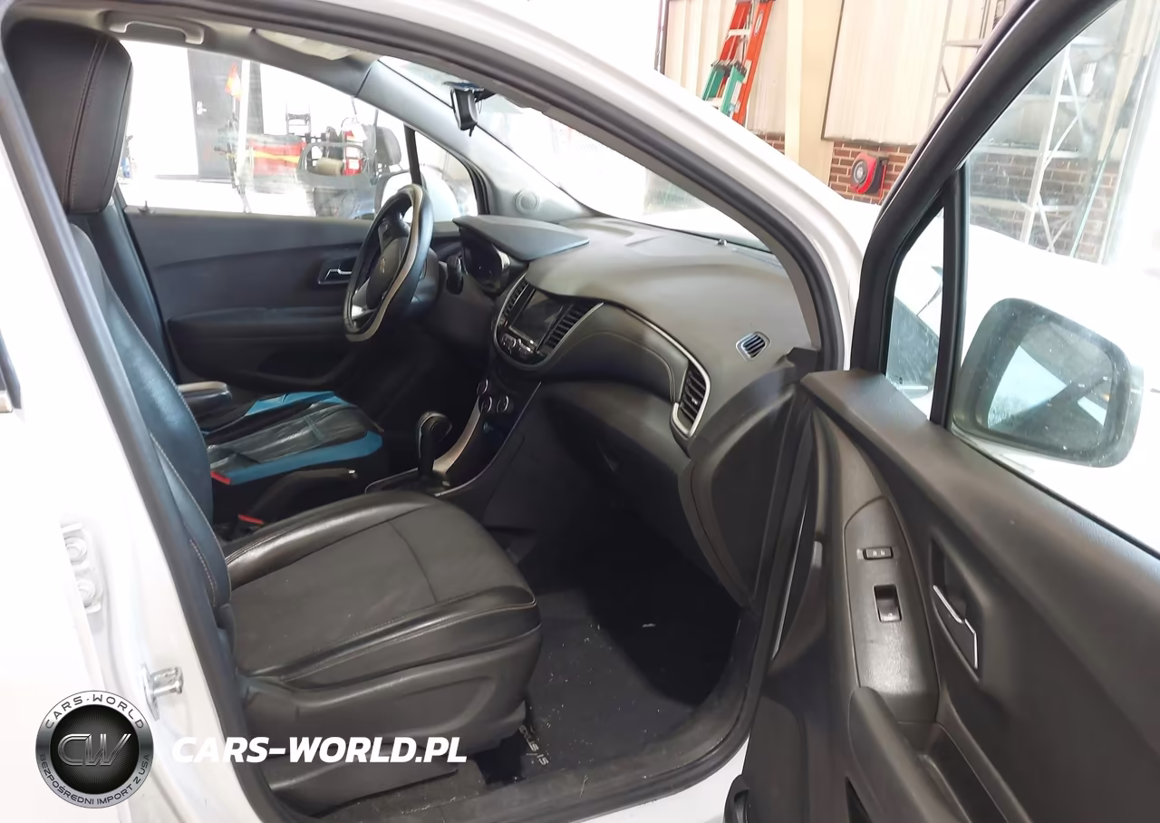 2020 Chevrolet Trax Fwd Lt VIN:3GNCJLSB1LL300655 - 5