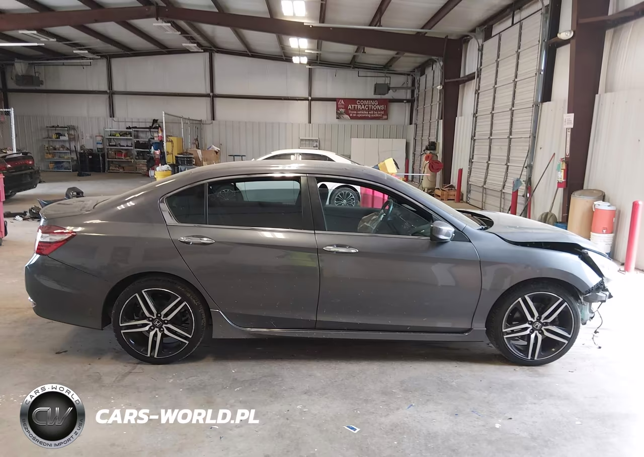 2017 Honda Accord Sport VIN:1HGCR2F54HA259891 - 13