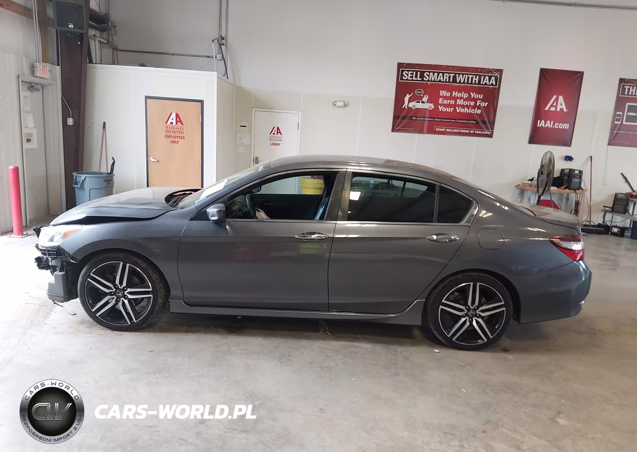 2017 Honda Accord Sport VIN:1HGCR2F54HA259891 - 14