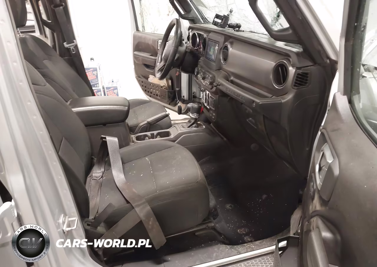 2022 Jeep Wrangler Unlimited Willys 4X4 VIN:1C4HJXDM1NW196105 - 5