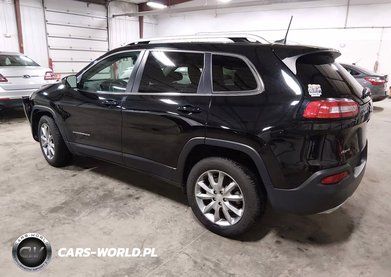 2018 Jeep Cherokee Limited 4X4 VIN:1C4PJMDX2JD525629 - 3