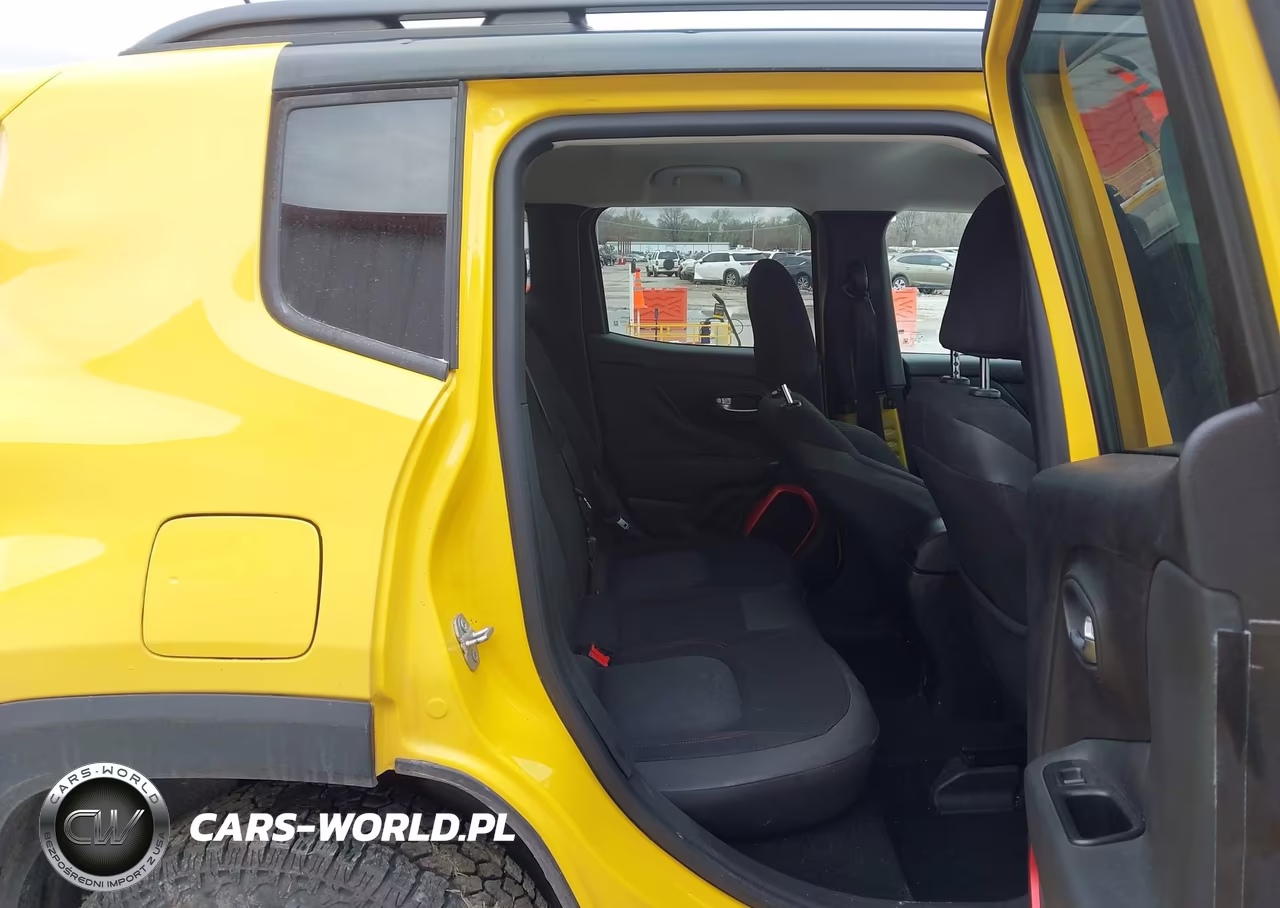 2015 Jeep Renegade Trailhawk VIN:ZACCJBCTXFPC25945 - 8