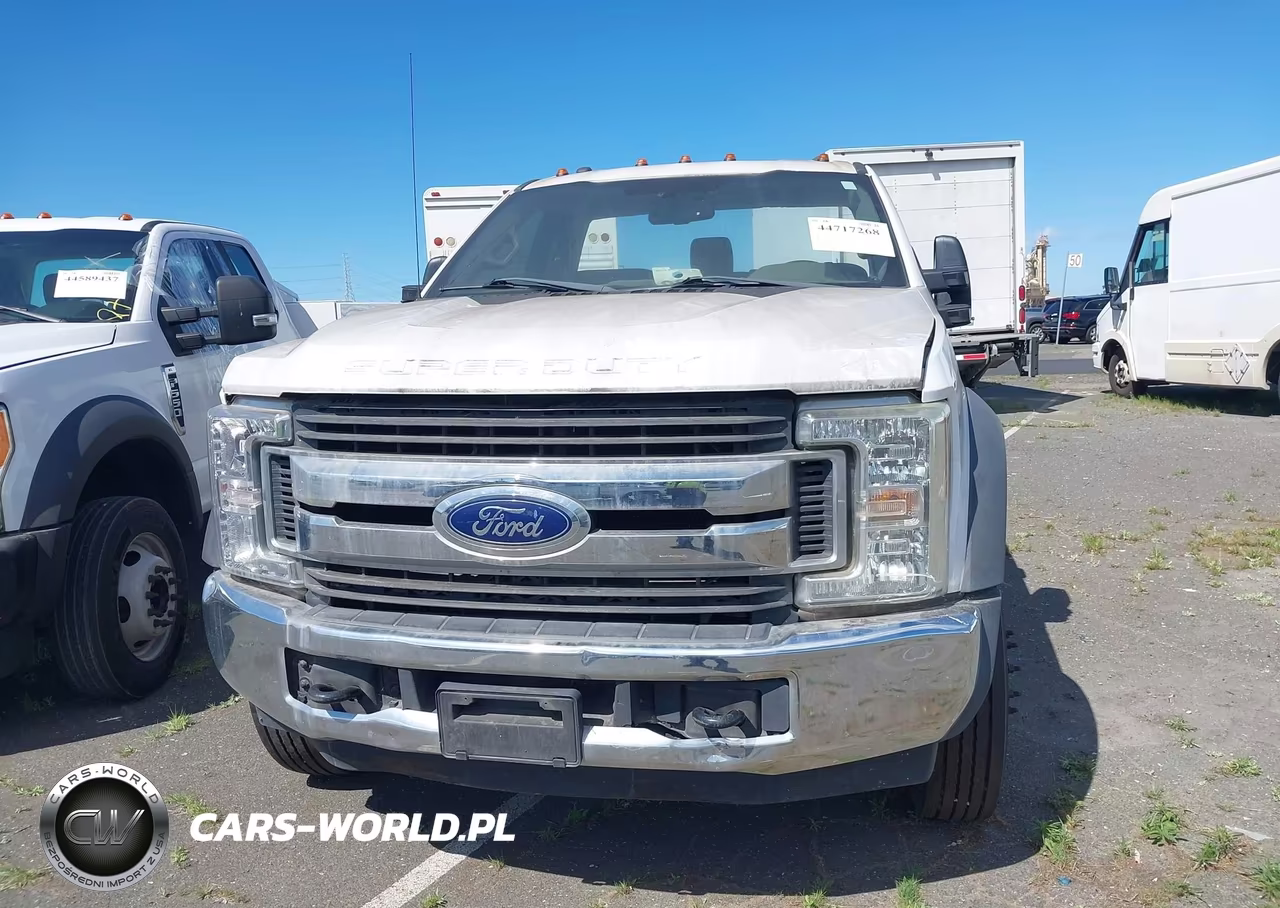 2017 Ford F-550 Chassis Xlt VIN:1FDUF5GT8HEC03063 - 15