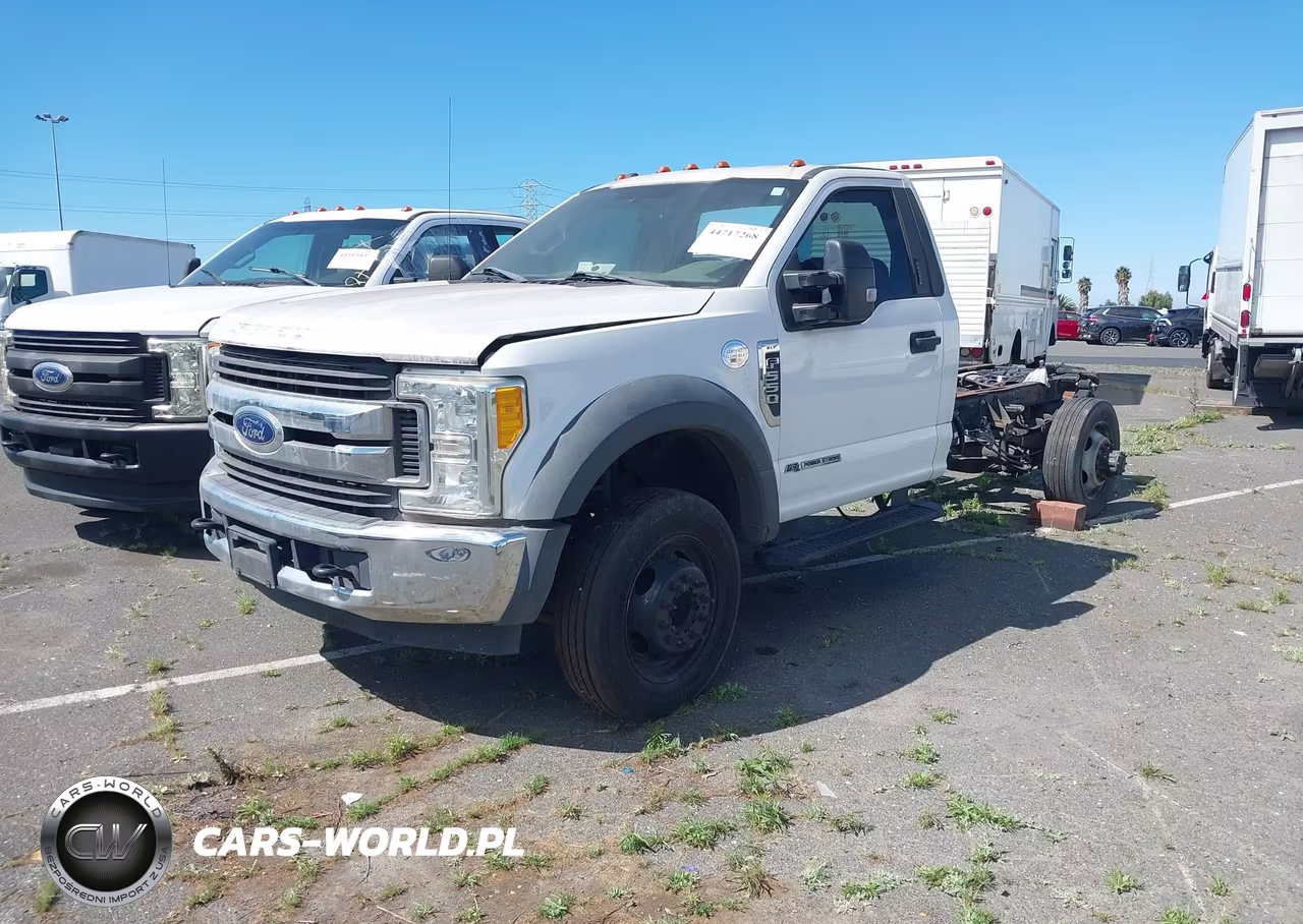 2017 Ford F-550 Chassis Xlt VIN:1FDUF5GT8HEC03063 - 2