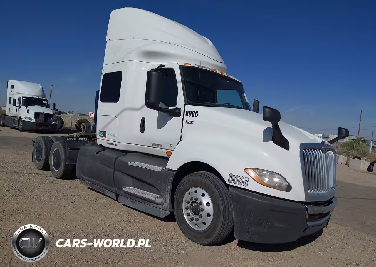 2018 International Lt