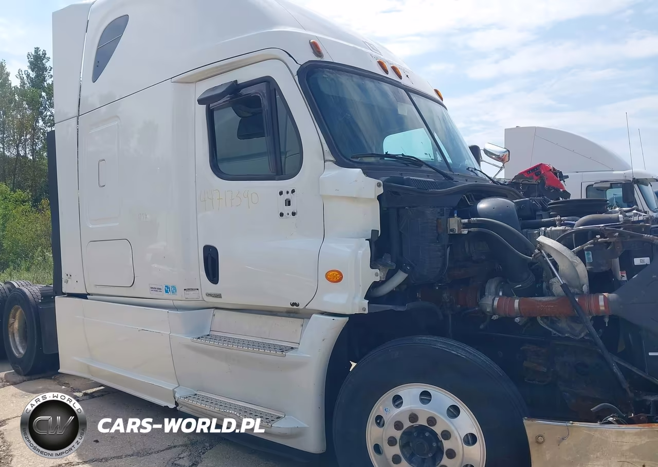 2015 Freightliner Cascadia 125 VIN:3AKJGLD54FSGD8665 - 17