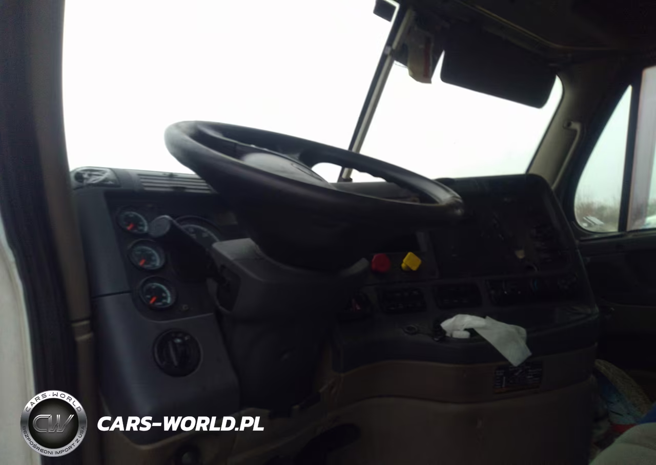 2015 Freightliner Cascadia 125 VIN:3AKJGLD54FSGD8665 - 5