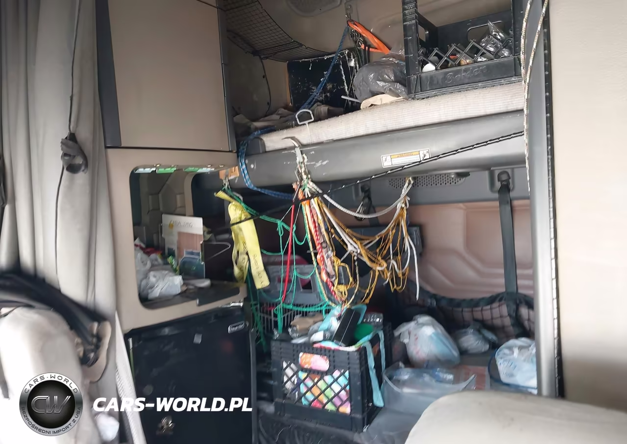 2015 Freightliner Cascadia 125 VIN:3AKJGLD54FSGD8665 - 8