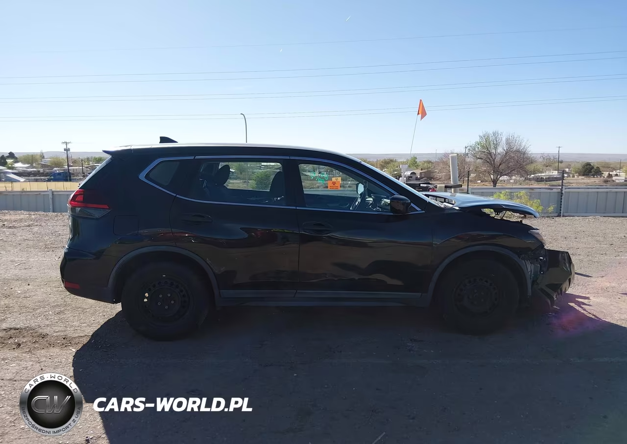 2018 Nissan Rogue S VIN:KNMAT2MT2JP556041 - 13