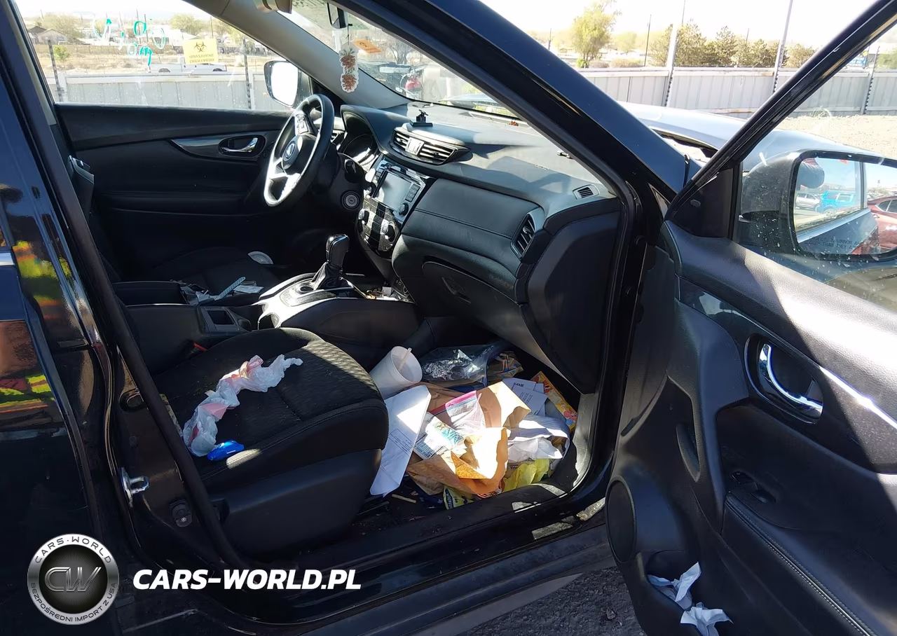 2018 Nissan Rogue S VIN:KNMAT2MT2JP556041 - 5