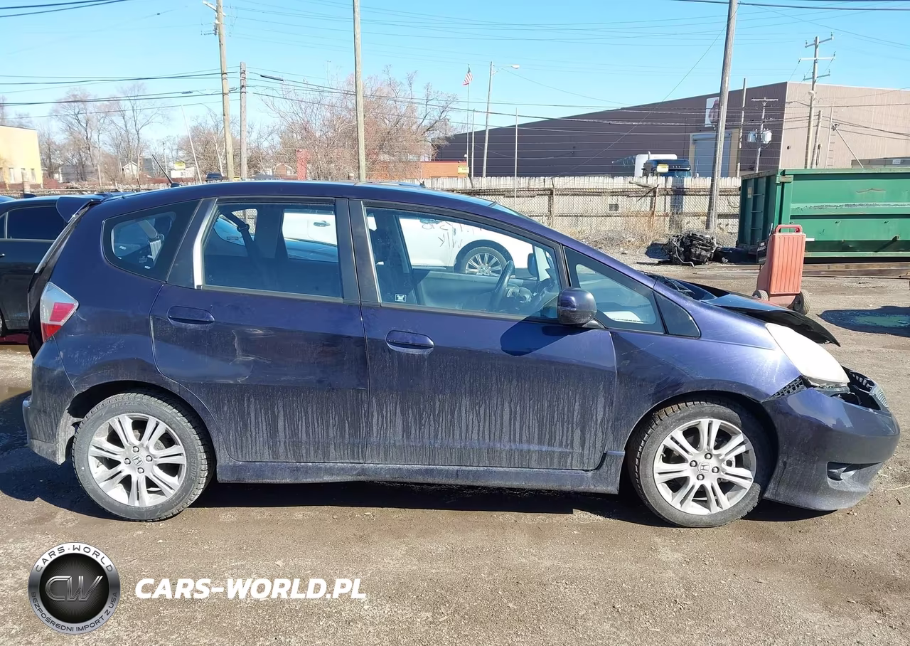 2009 Honda Fit Sport VIN:JHMGE88479S030425 - 13