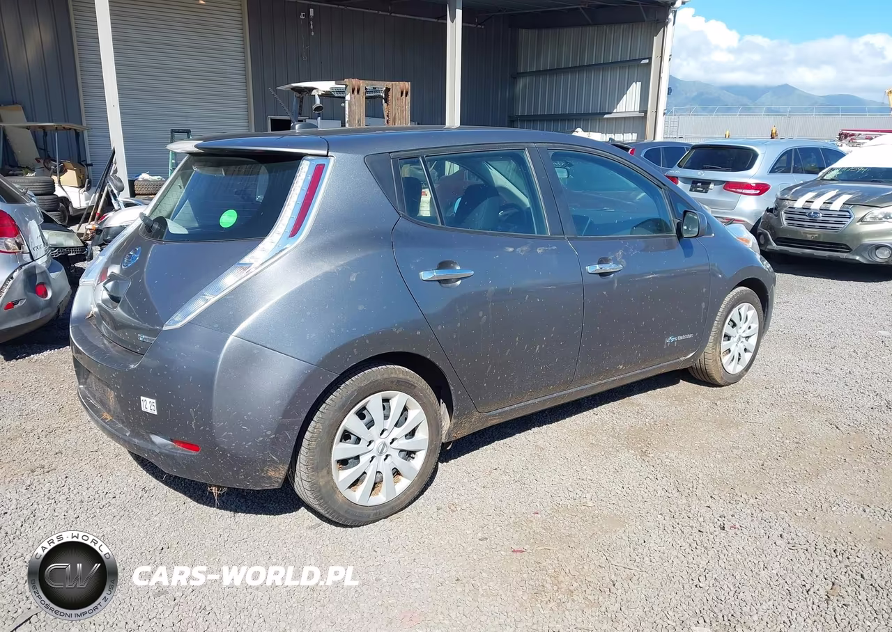 2017 Nissan Leaf S VIN:1N4BZ0CP9HC305133 - 4
