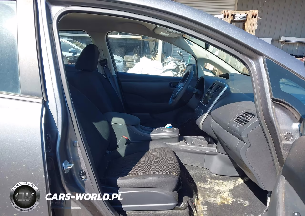 2017 Nissan Leaf S VIN:1N4BZ0CP9HC305133 - 5