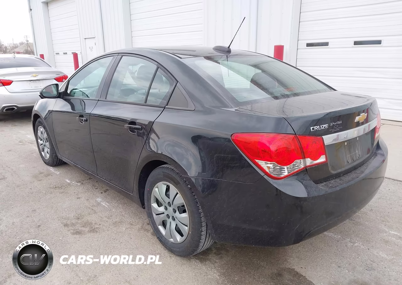 2015 Chevrolet Cruze Ls Auto VIN:1G1PA5SH8F7133920 - 3