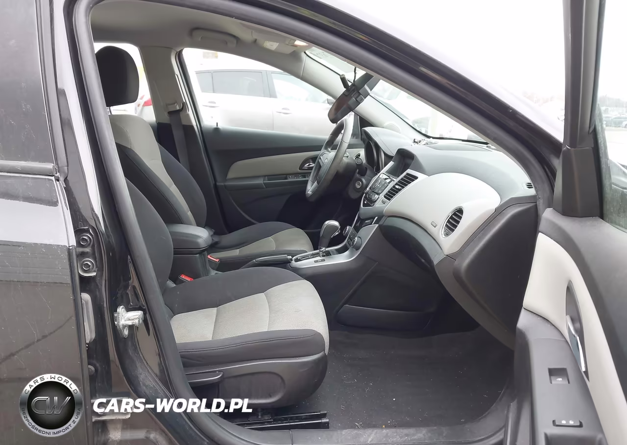 2015 Chevrolet Cruze Ls Auto VIN:1G1PA5SH8F7133920 - 5