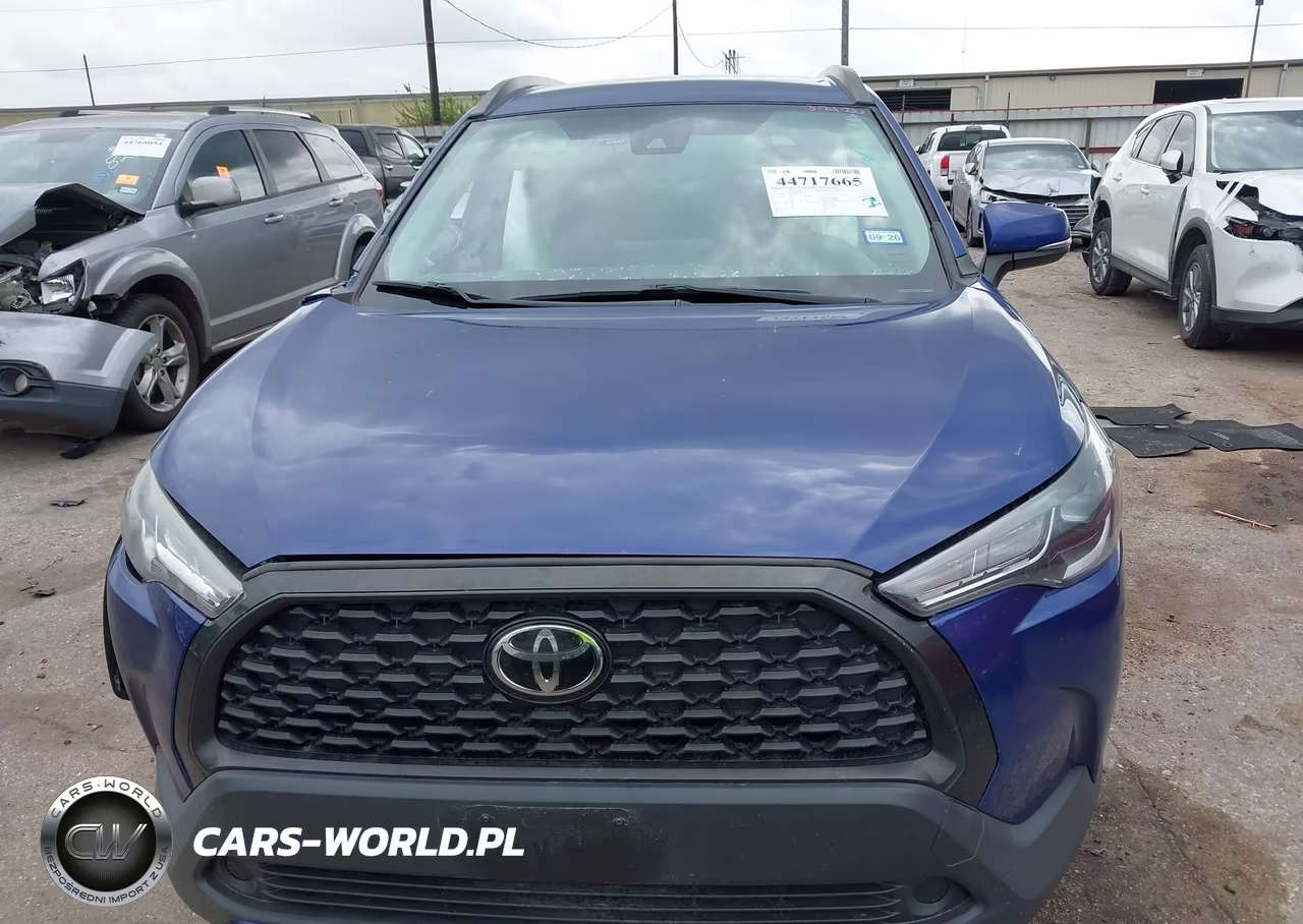 2022 Toyota Corolla Cross Le VIN:7MUCAAAG9NV018437 - 12