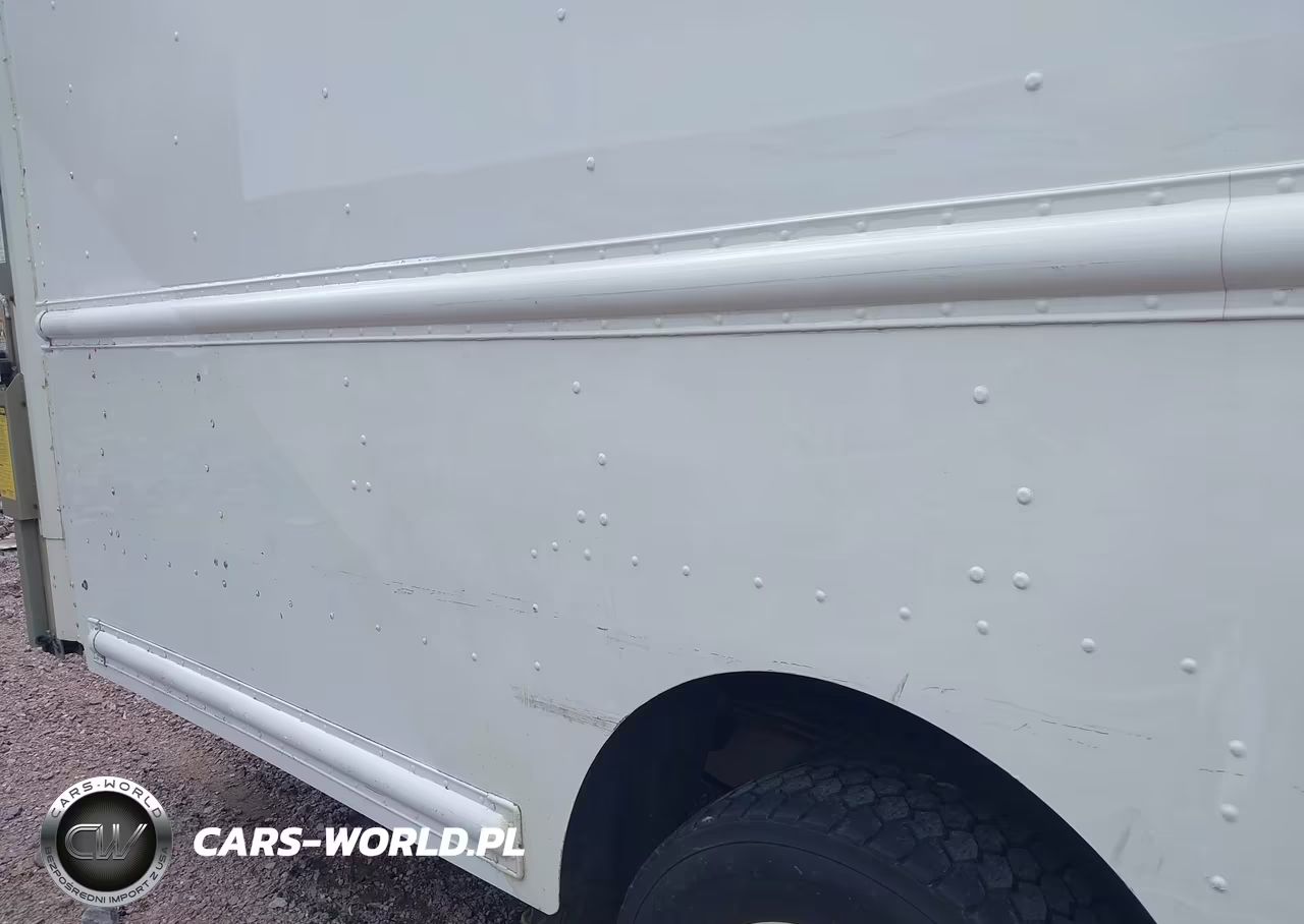 2015 Ford F-59 Commercial Stripped VIN:1F66F5KY5F0A04341 - 18
