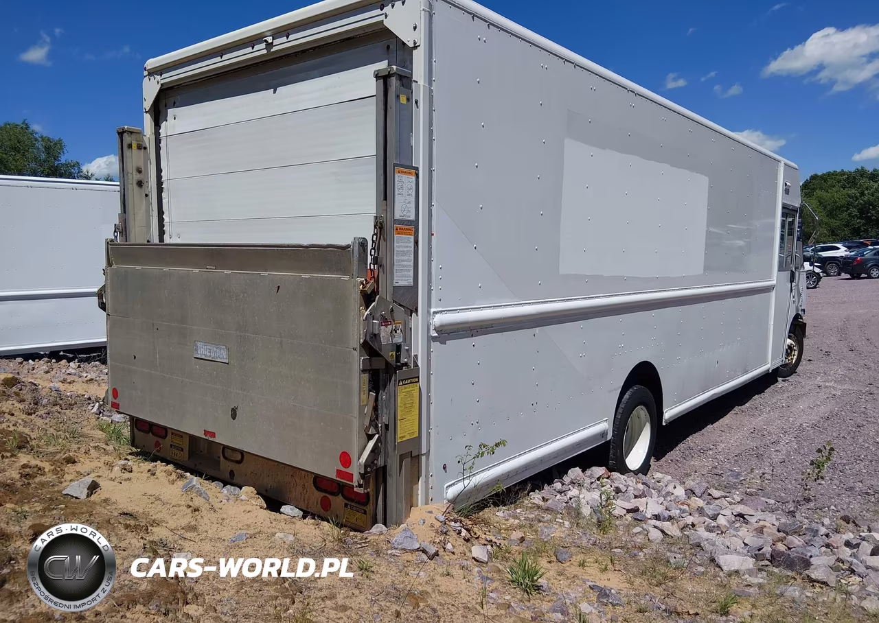 2015 Ford F-59 Commercial Stripped VIN:1F66F5KY5F0A04341 - 4