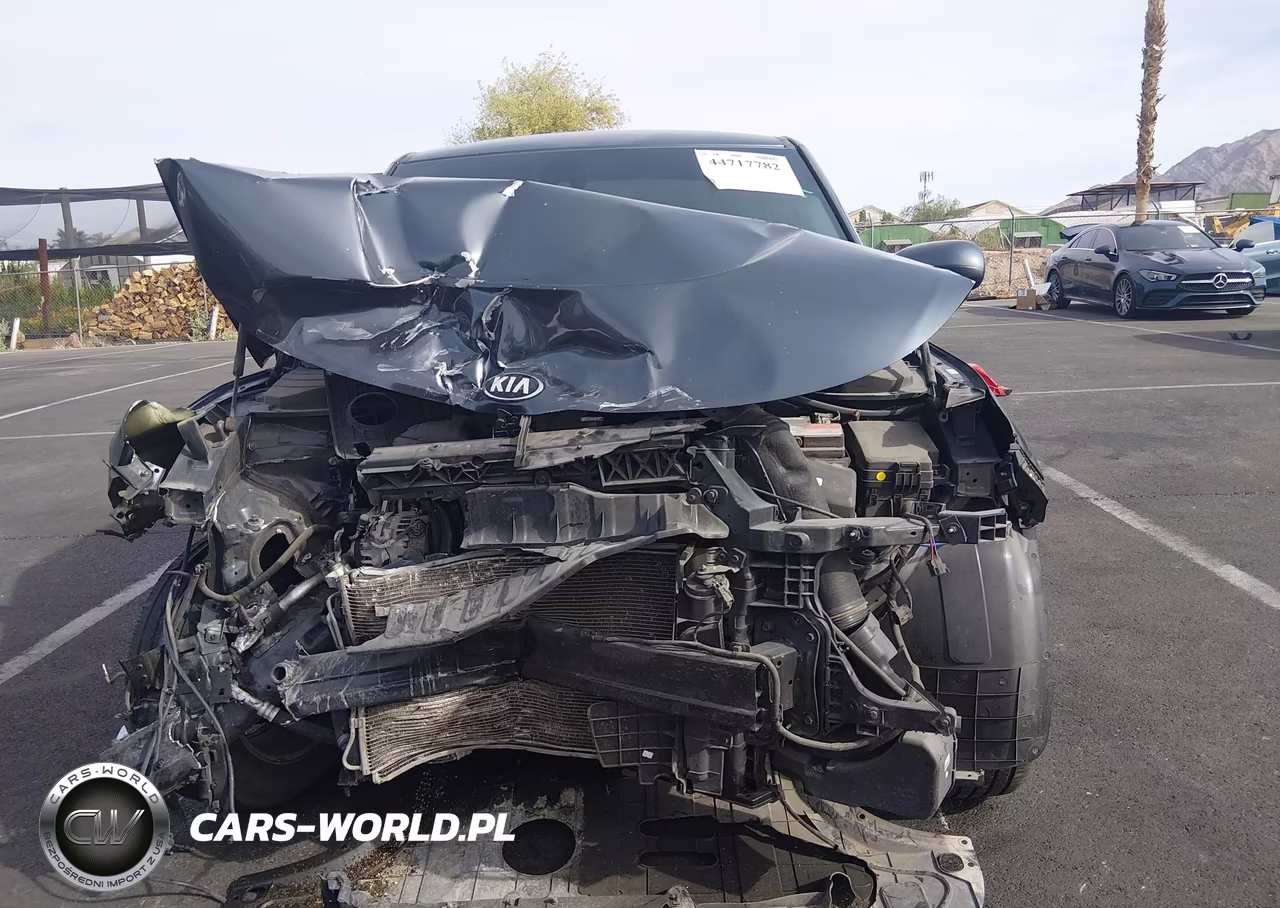 2020 Kia Soul S VIN:KNDJ23AU3L7016416 - 13