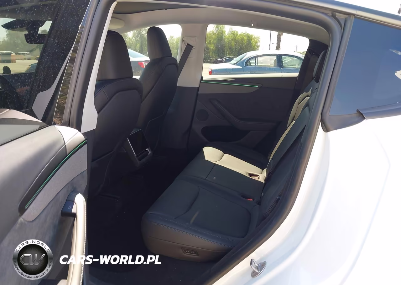 2026 Tesla Model Y Premium Rear-Wheel Drive-Standard Rear-Wheel Drive VIN:7SAYGDED9TF395256 - 8