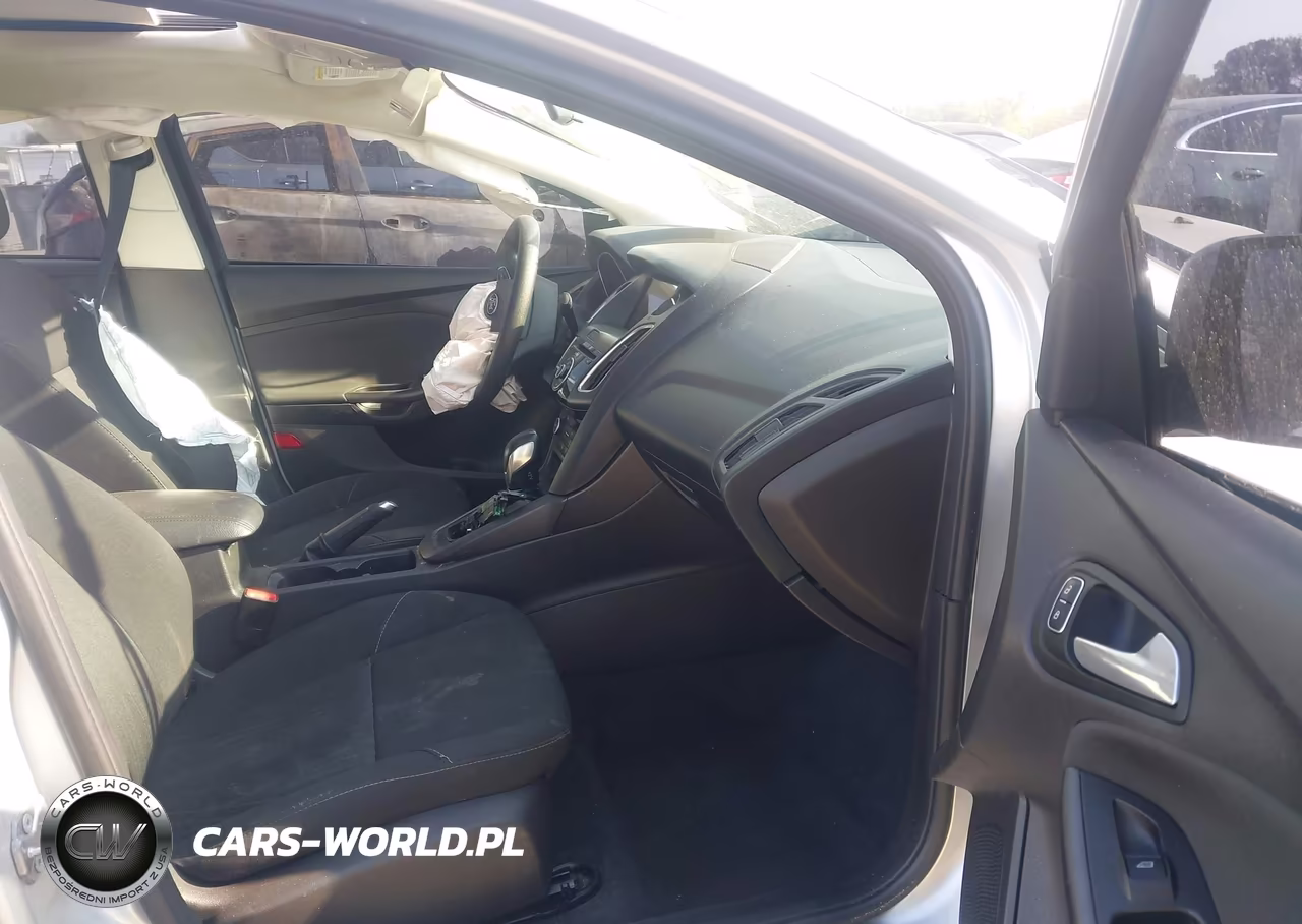 2018 Ford Focus Sel VIN:1FADP3H28JL226412 - 5