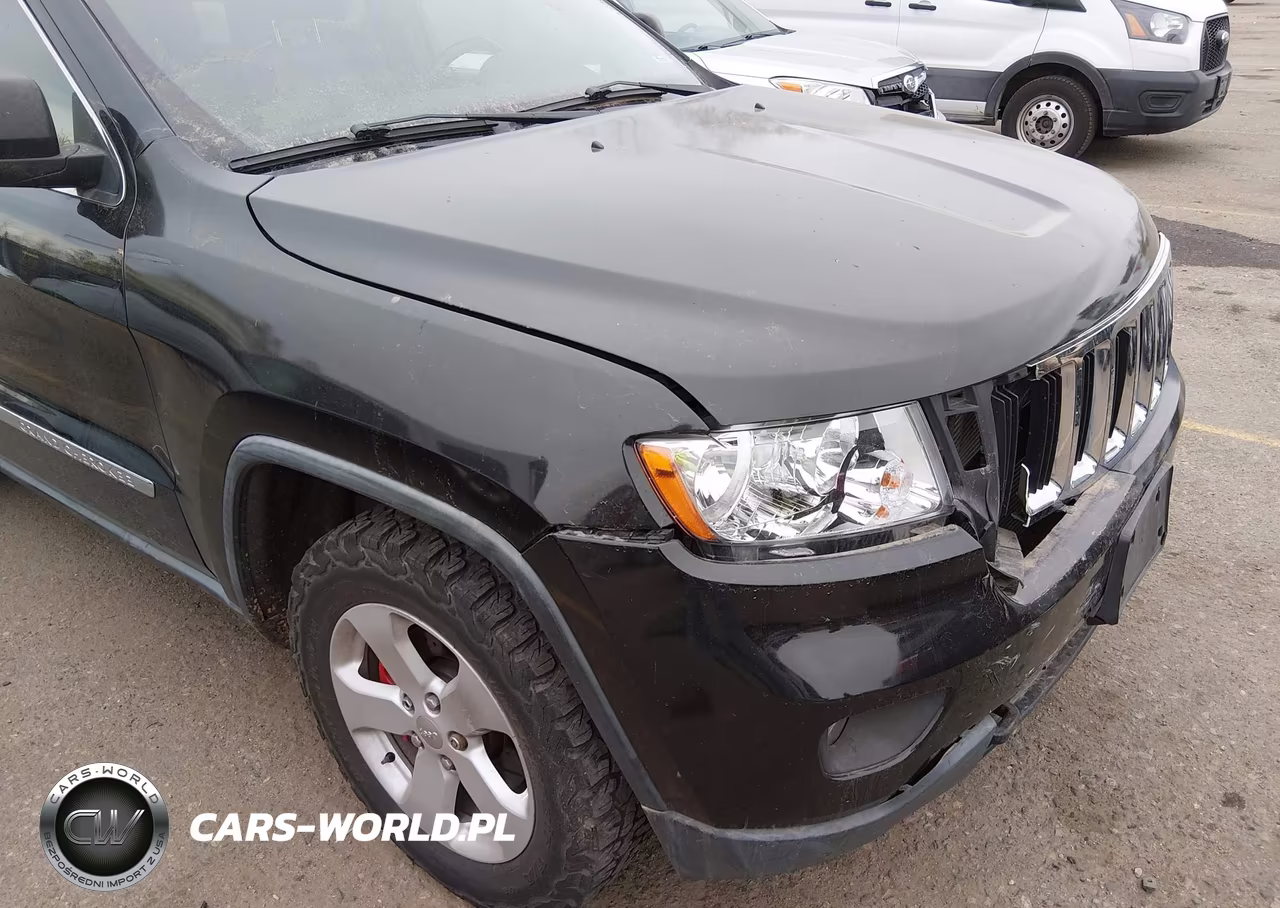 2012 Jeep Grand Cherokee Laredo VIN:1C4RJFAGXCC200888 - 12