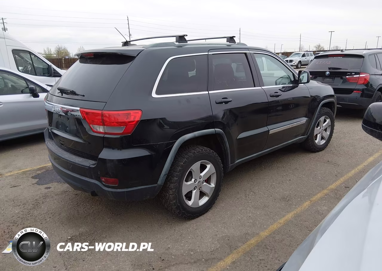 2012 Jeep Grand Cherokee Laredo VIN:1C4RJFAGXCC200888 - 4