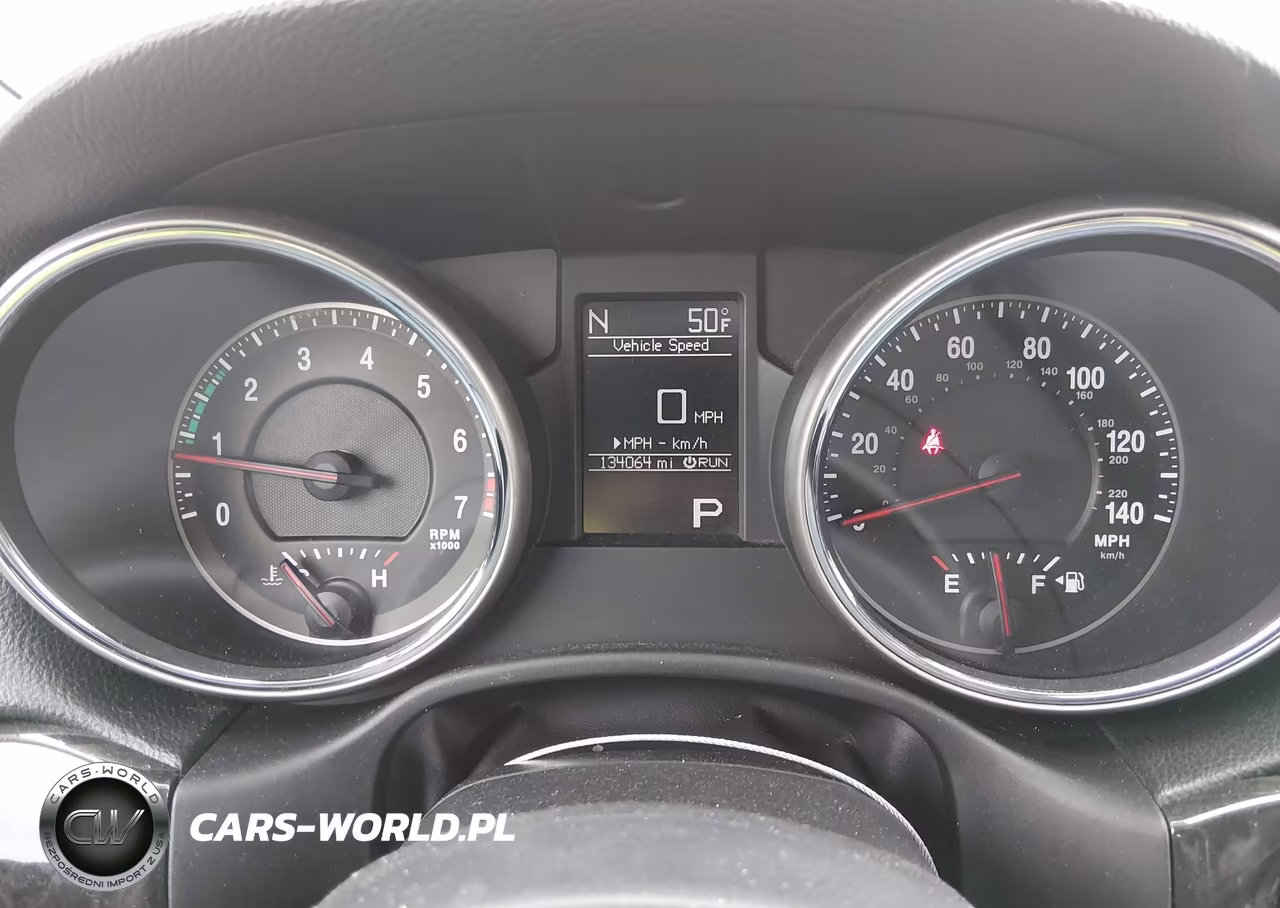 2012 Jeep Grand Cherokee Laredo VIN:1C4RJFAGXCC200888 - 7