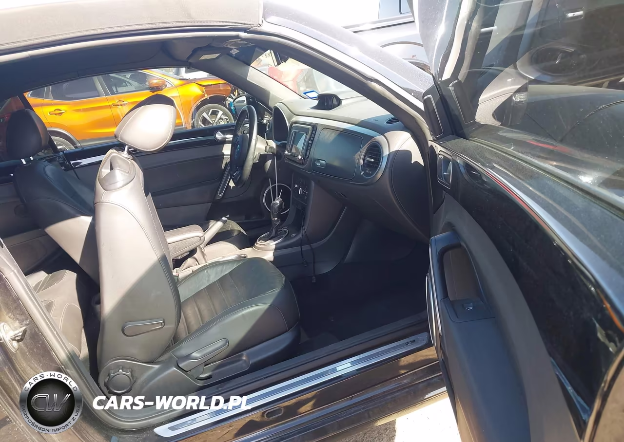 2014 Volkswagen Beetle 2.0T R-Line VIN:3VW7S7AT0EM805959 - 5