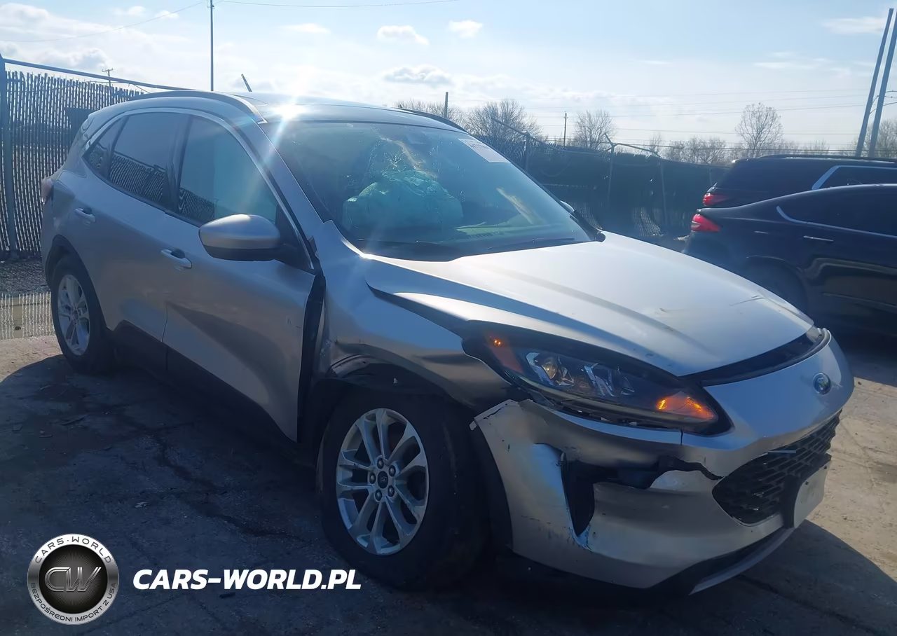2020 Ford Escape Se