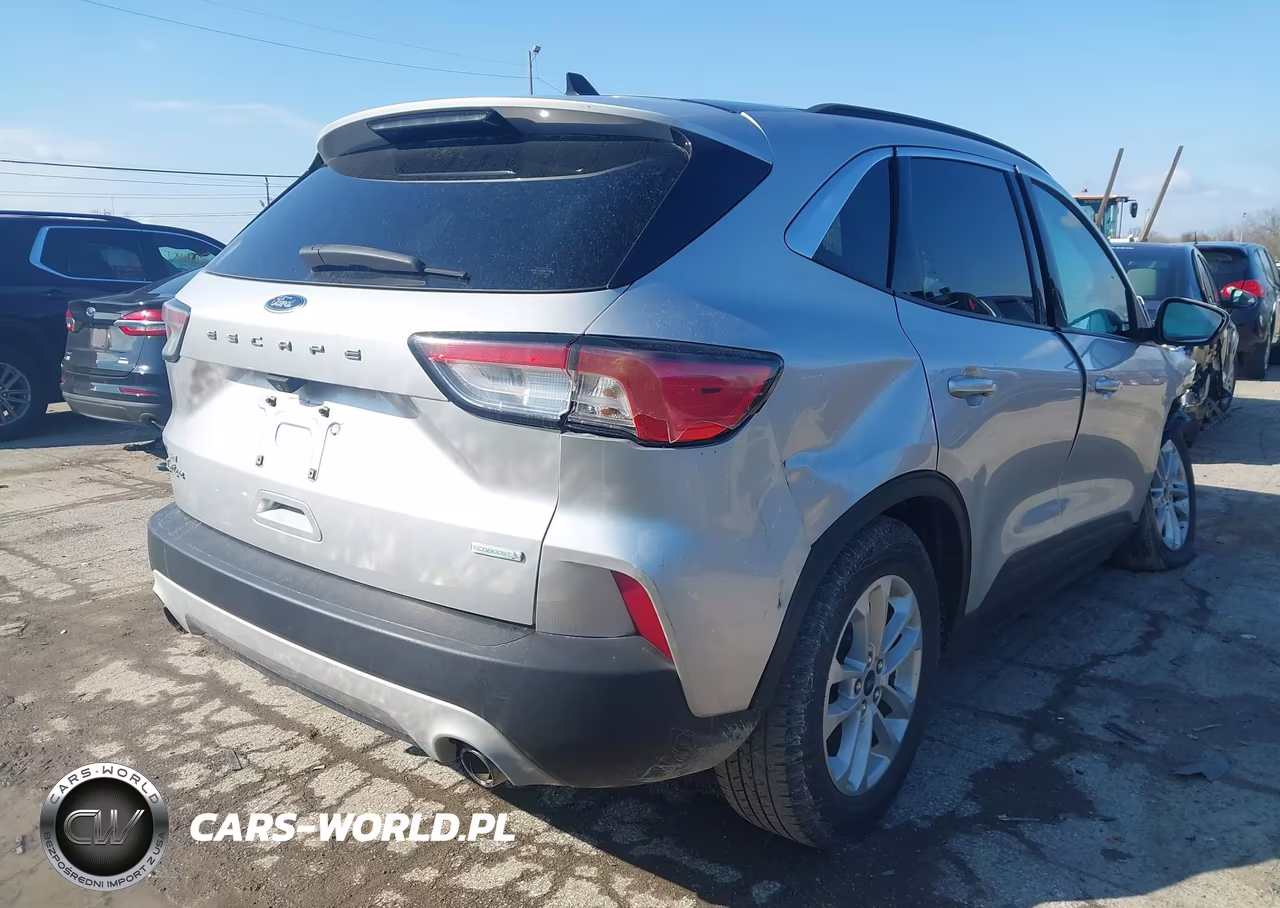 2020 Ford Escape Se VIN:1FMCU0G6XLUB31778 - 4