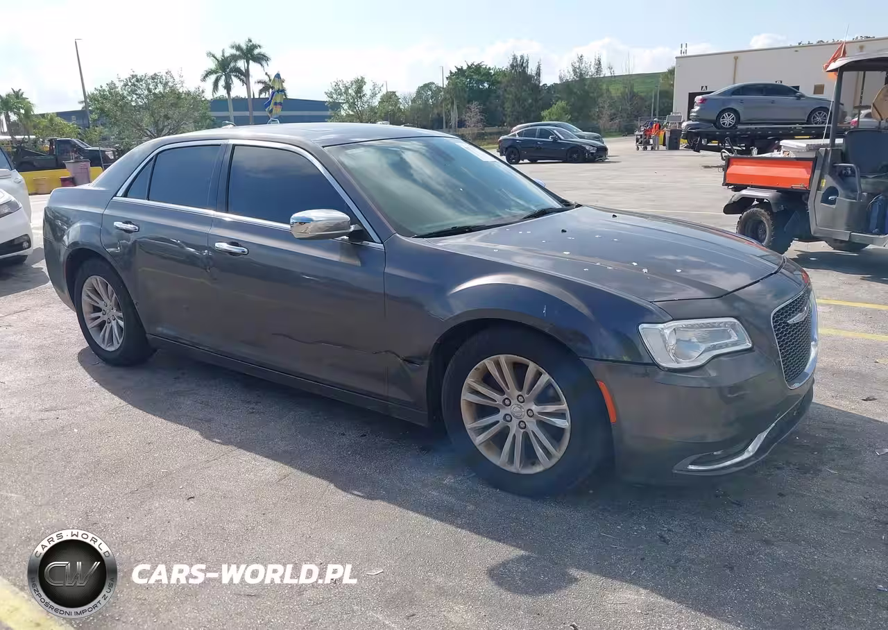 2017 Chrysler 300C
