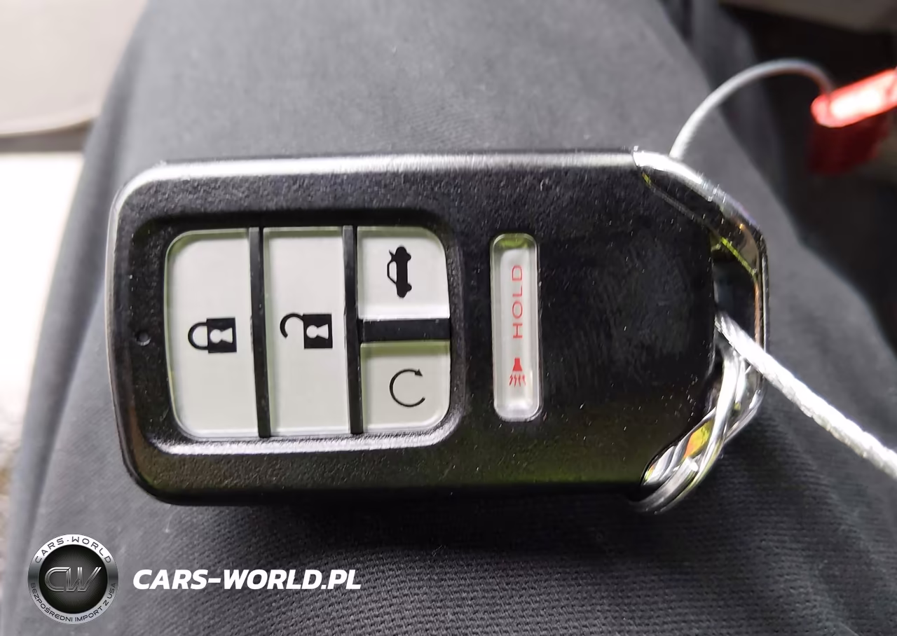 2015 Honda Civic Hybrid VIN:19XFB4F23FE200925 - 11