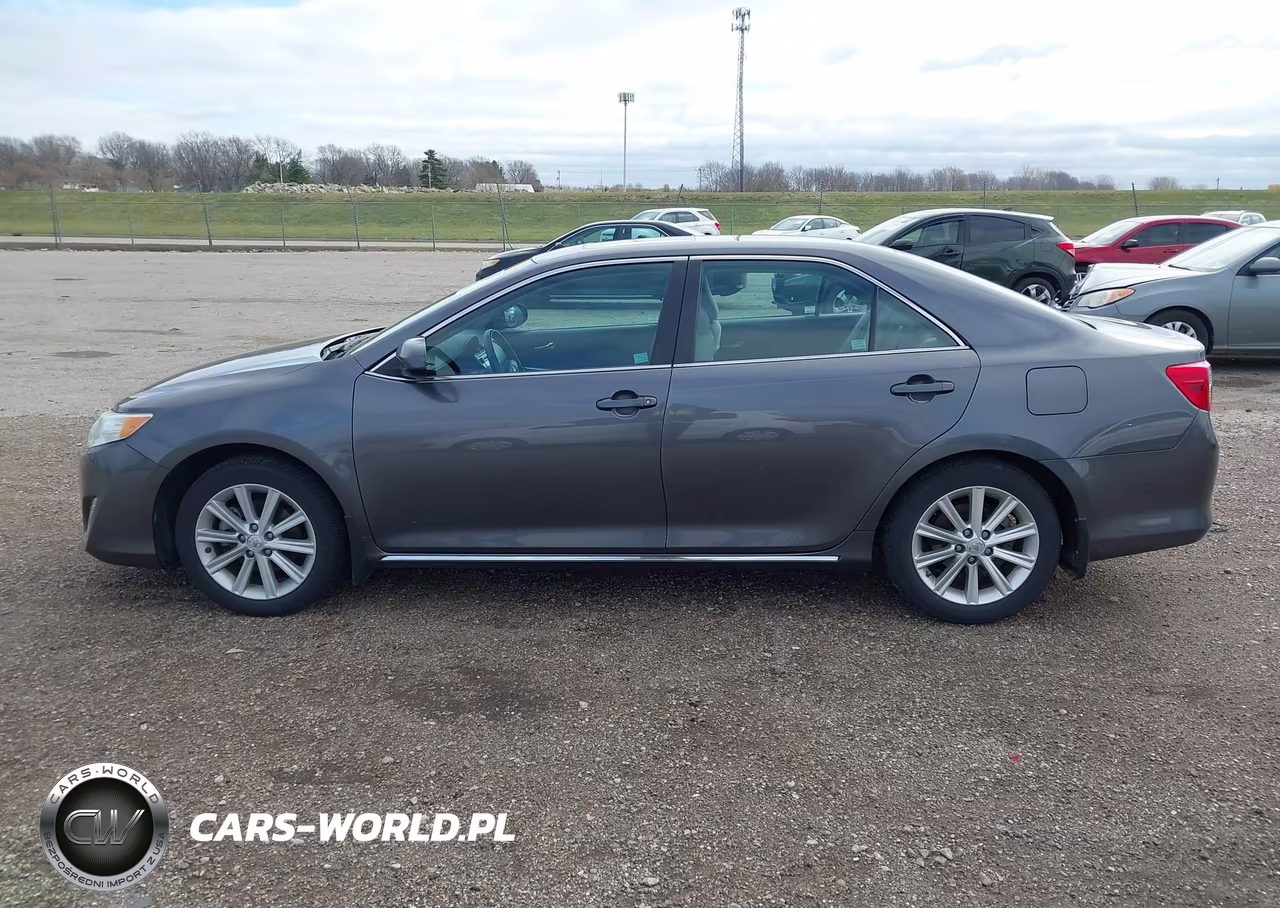 2014 Toyota Camry Xle VIN:4T4BF1FK1ER341737 - 14