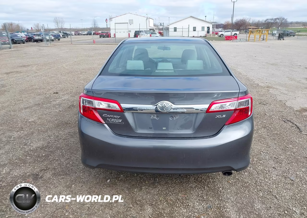 2014 Toyota Camry Xle VIN:4T4BF1FK1ER341737 - 16