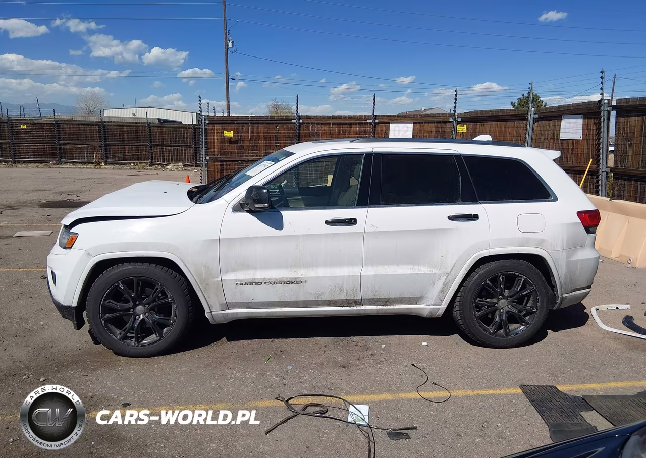 2015 Jeep Grand Cherokee Overland VIN:1C4RJFCG8FC607108 - 15