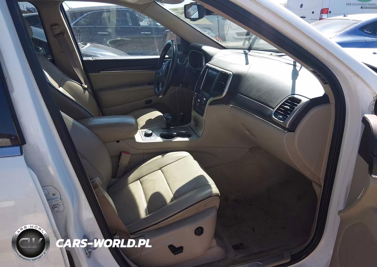 2015 Jeep Grand Cherokee Overland VIN:1C4RJFCG8FC607108 - 5