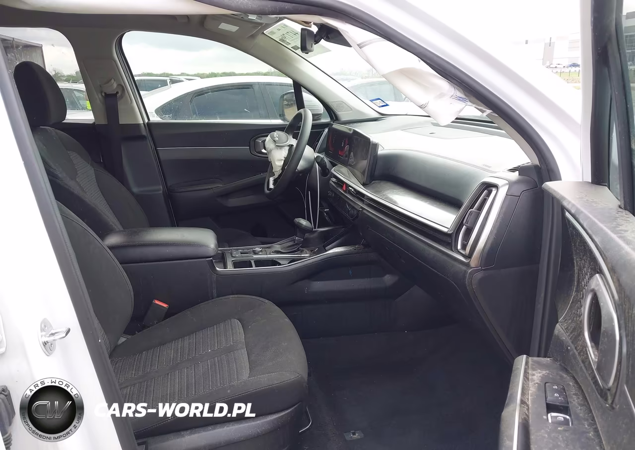 2025 Kia Sorento Lx VIN:5XYRG4JC2SG364114 - 5