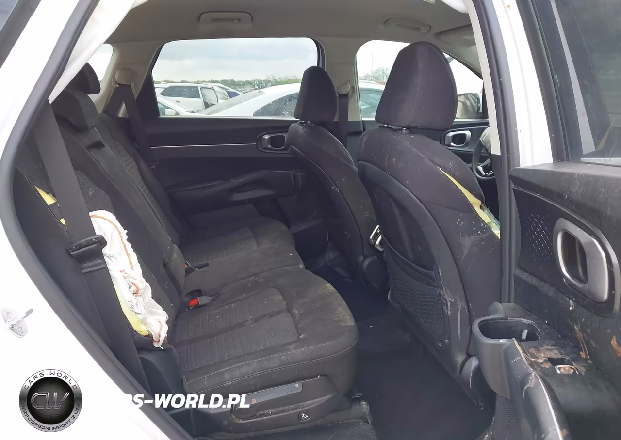 2025 Kia Sorento Lx VIN:5XYRG4JC2SG364114 - 8