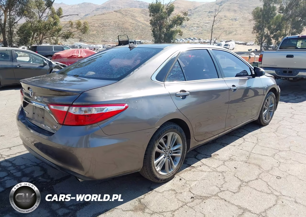 2016 Toyota Camry Se VIN:4T1BF1FK6GU161487 - 4