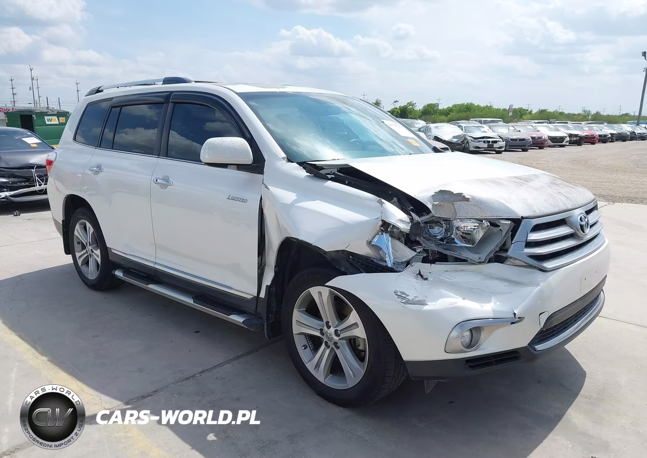 2013 Toyota Highlander Limited V6