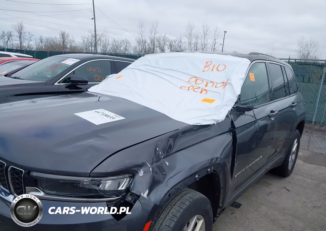 2022 Jeep Grand Cherokee Limited 4X4 VIN:1C4RJHBG2N8549558 - 6
