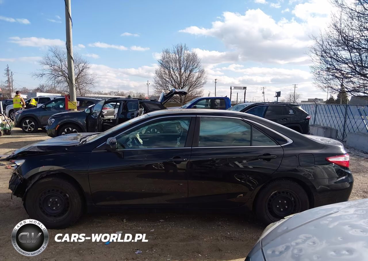 2017 Toyota Camry Le VIN:4T1BF1FK7HU446894 - 15