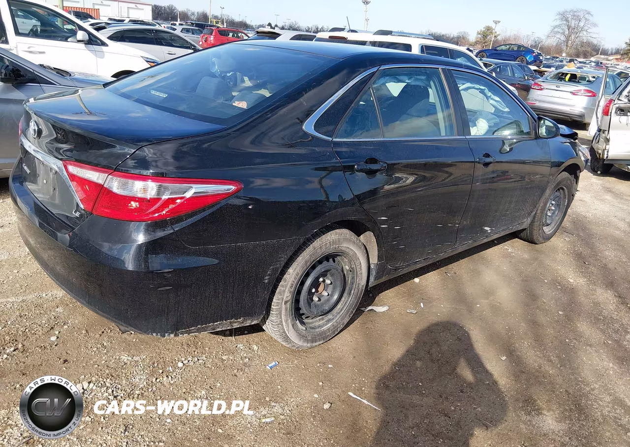 2017 Toyota Camry Le VIN:4T1BF1FK7HU446894 - 4