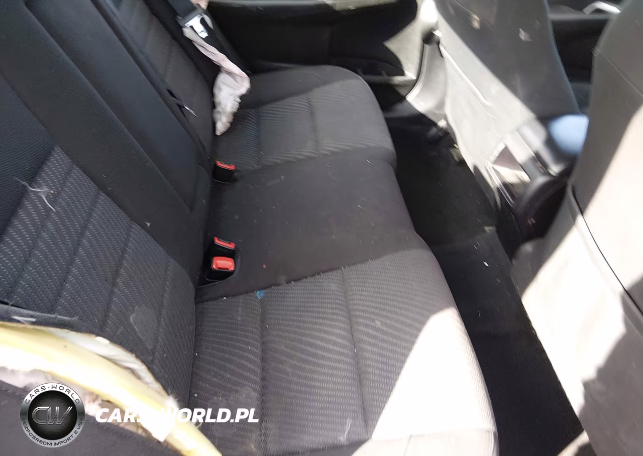 2017 Toyota Camry Le VIN:4T1BF1FK7HU446894 - 8