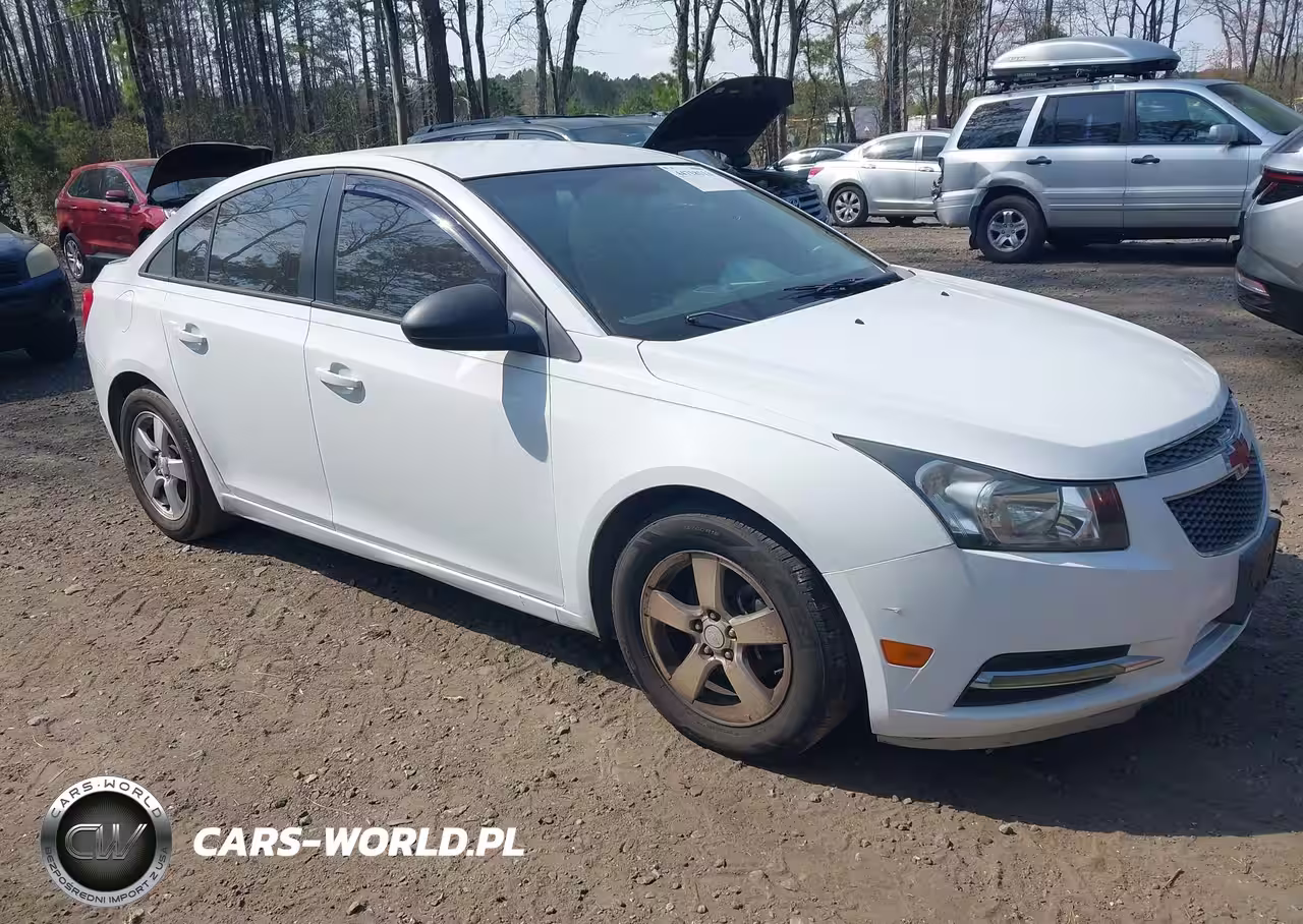 2013 Chevrolet Cruze Ls Auto