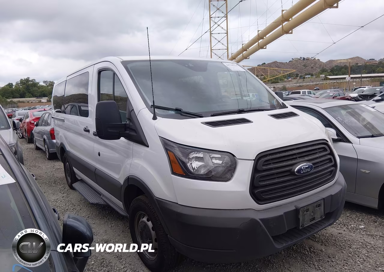 2017 Ford Transit-150 Xl